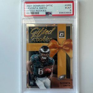 Devonta Smith Gifted Rookies Optic Football 2021 no.GR-5 Eagles PSA MINT 9